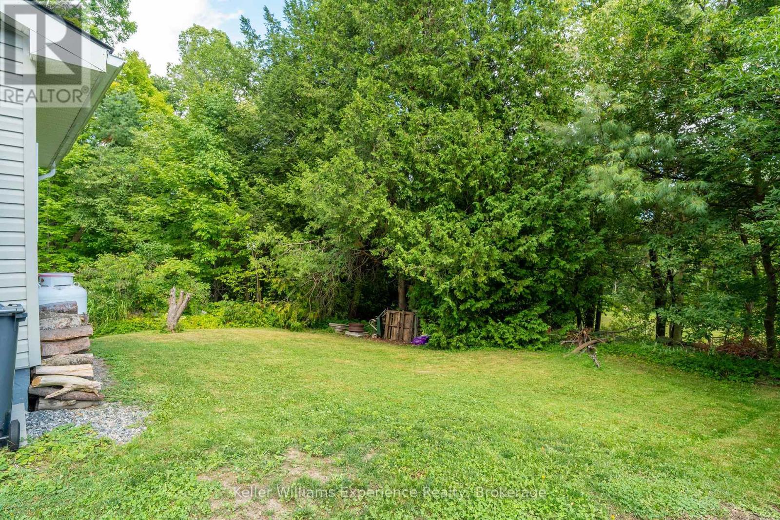 14 Edward Street, Bracebridge, Ontario  P1L 1H5 - Photo 24 - X12368501