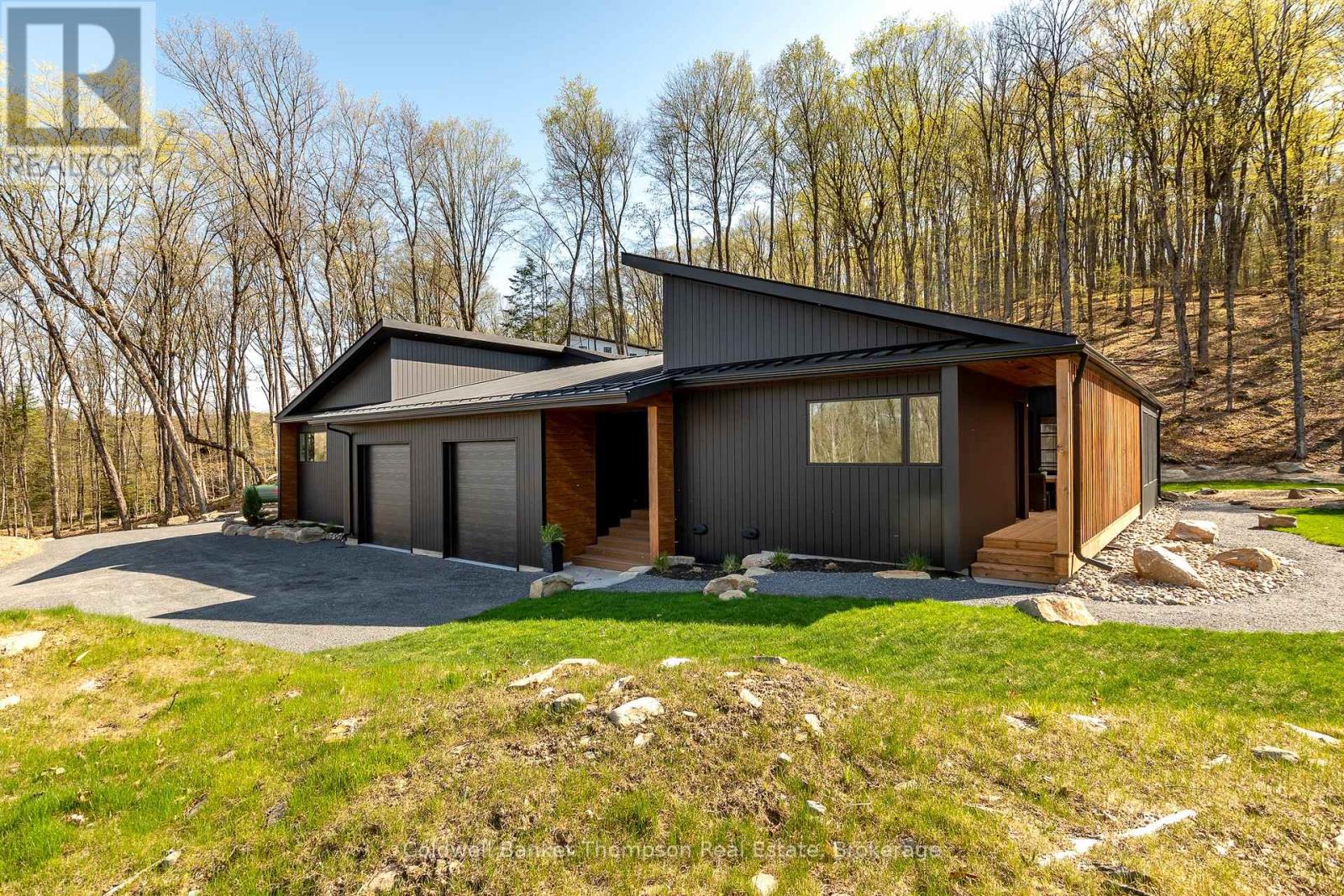 21 Natures Way, Huntsville, Ontario  P1H 0B4 - Photo 1 - X12368509