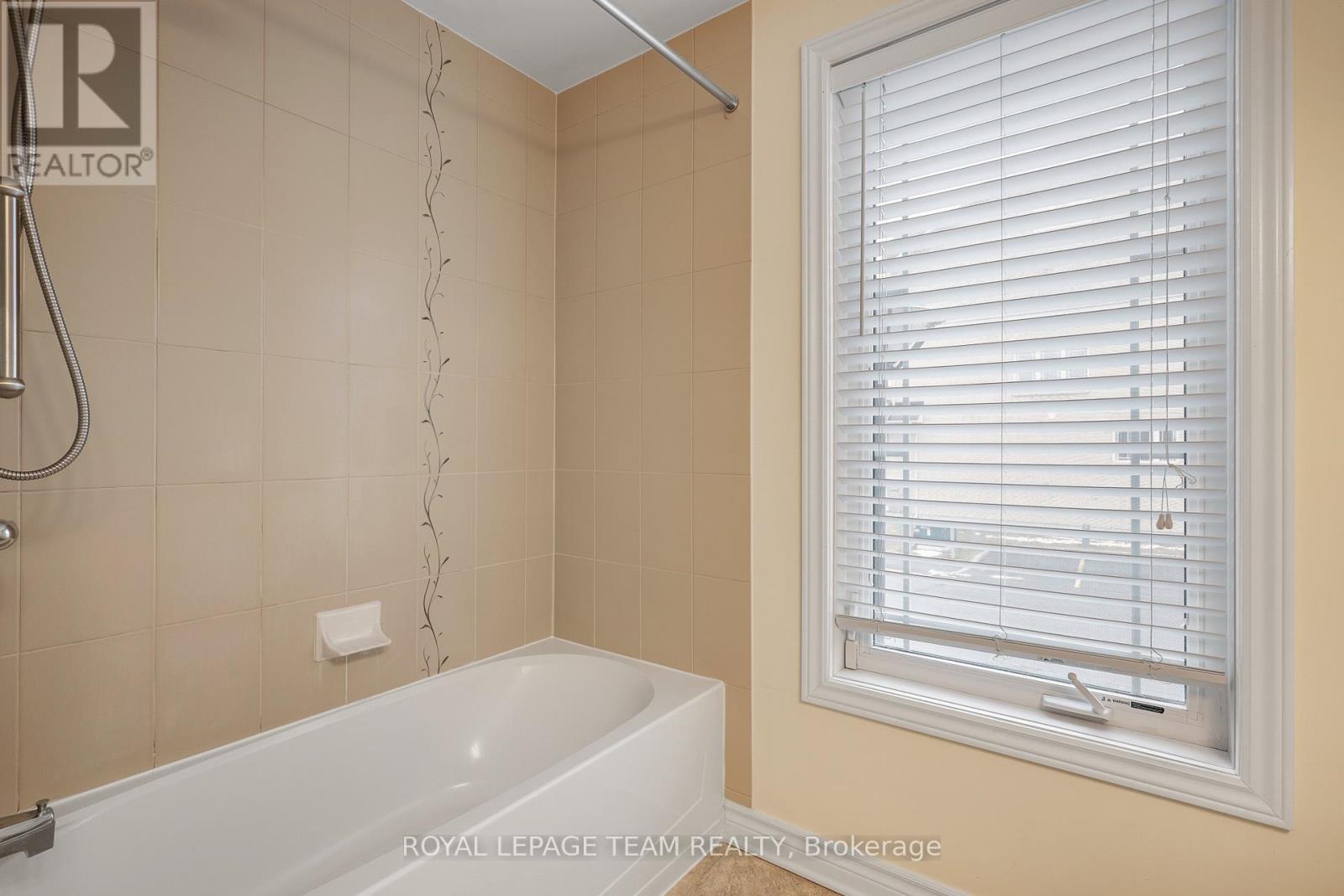 4 - 385 Paseo Private, Ottawa, Ontario  K2G 4N7 - Photo 23 - X12368476