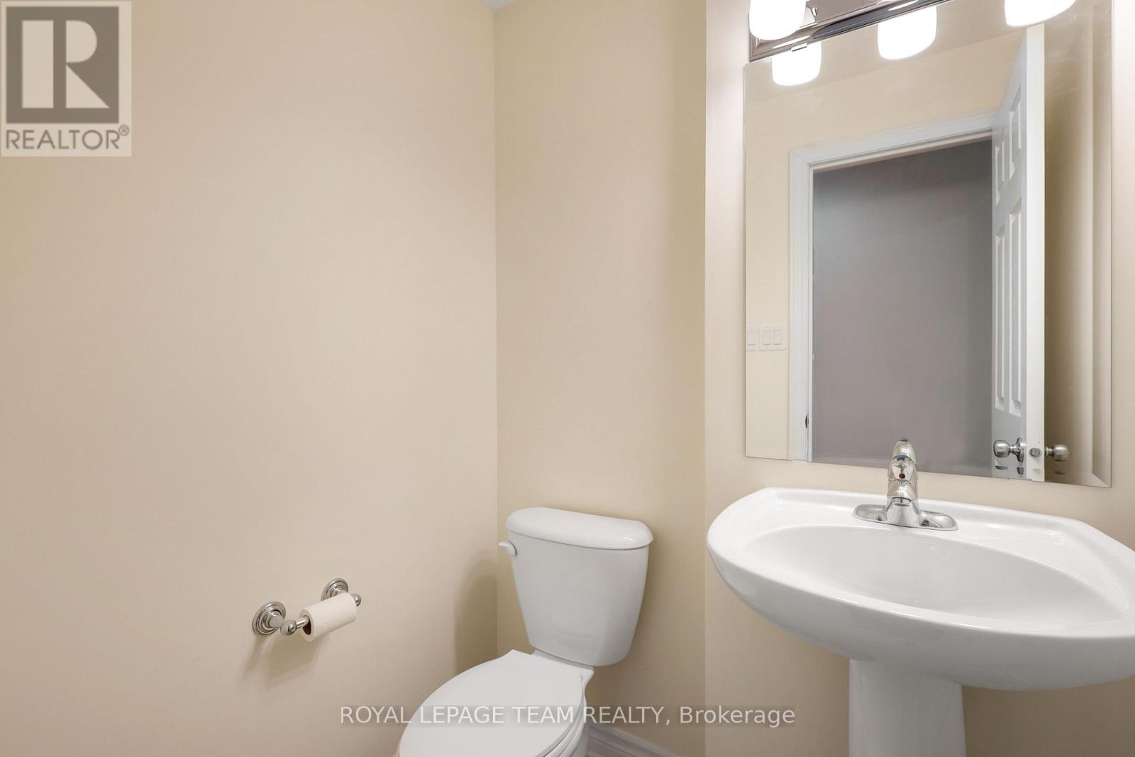 4 - 385 Paseo Private, Ottawa, Ontario  K2G 4N7 - Photo 25 - X12368476