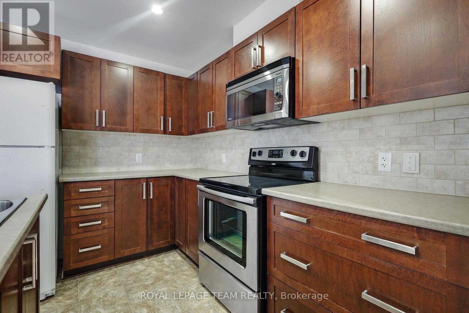 4 - 385 Paseo Private, Ottawa, Ontario  K2G 4N7 - Photo 6 - X12368476