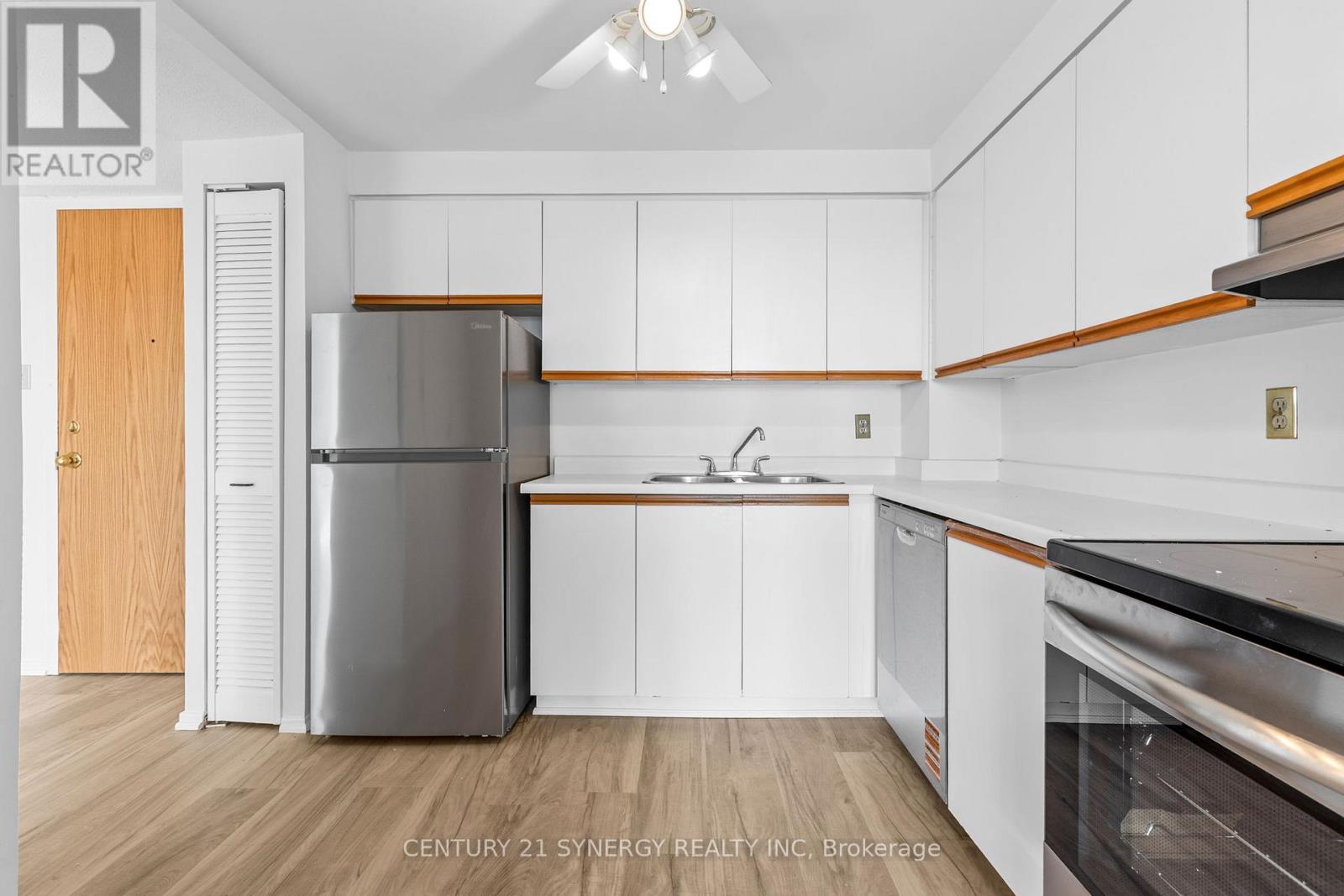 703 - 960 Teron Road, Ottawa, Ontario  K2K 2B6 - Photo 18 - X12368557