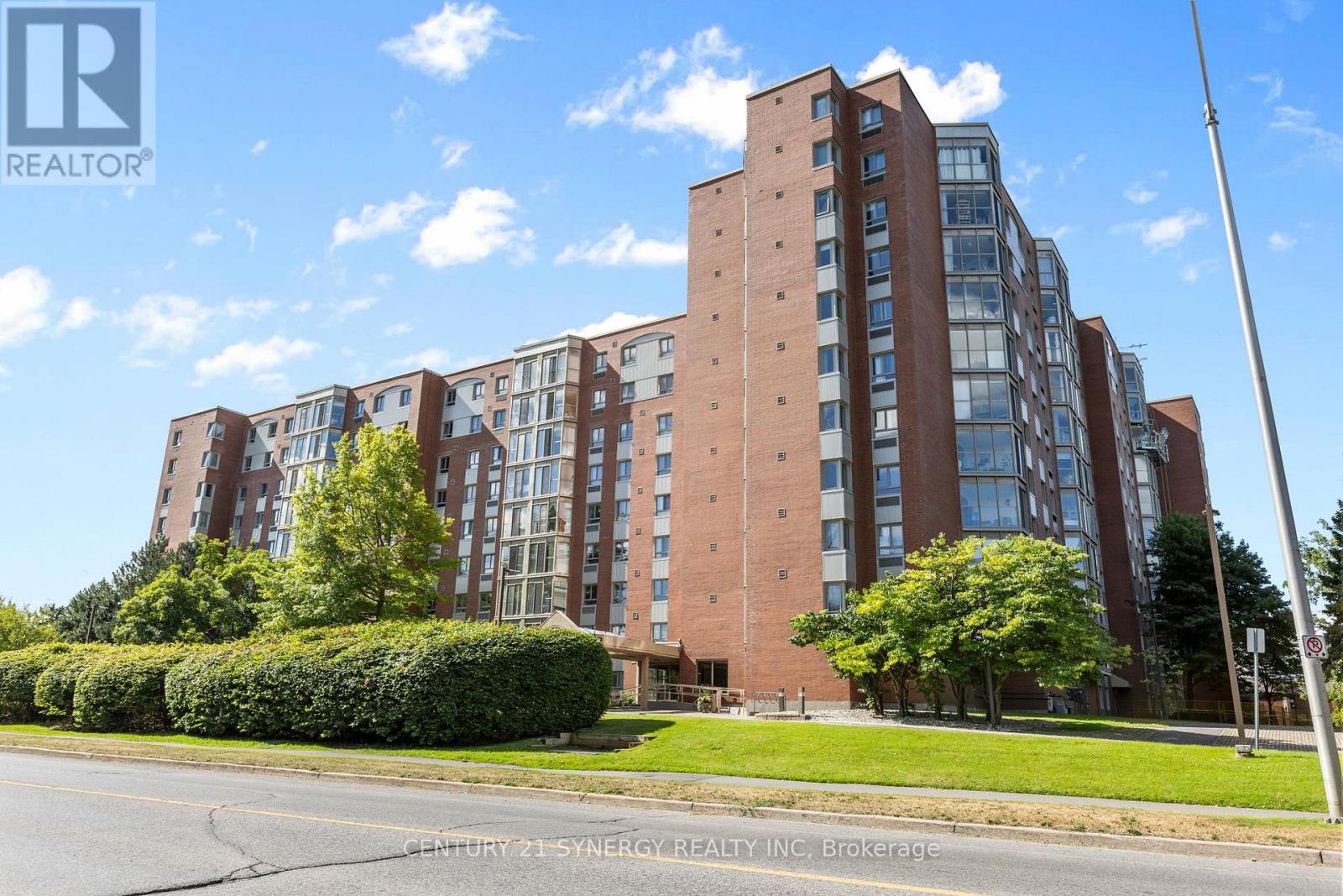 703 - 960 Teron Road, Ottawa, Ontario  K2K 2B6 - Photo 2 - X12368557