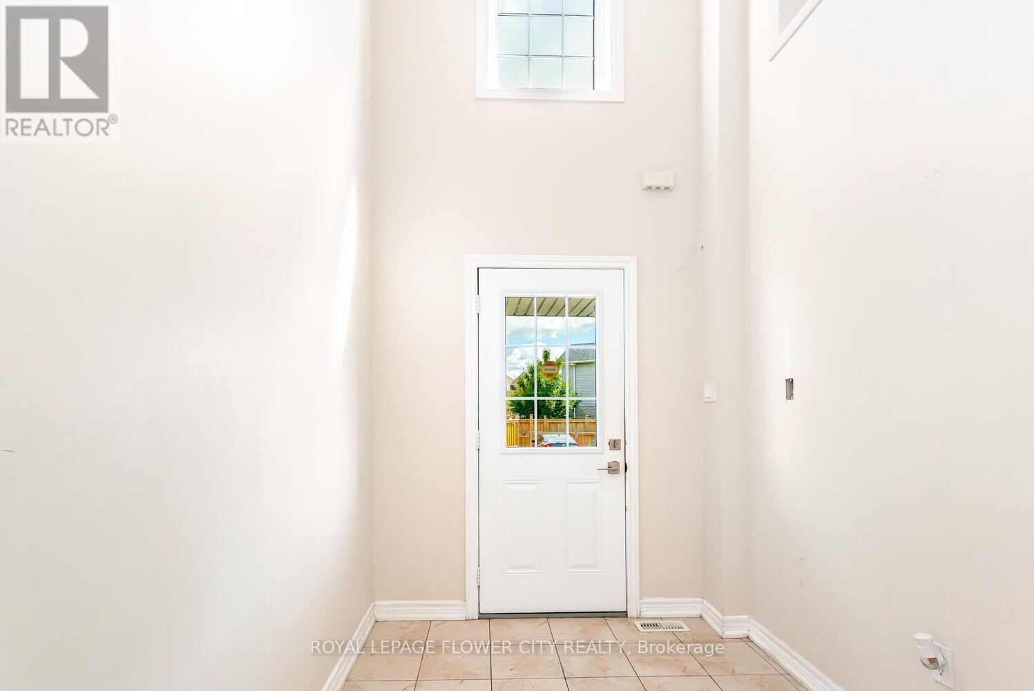 Property at 43 - 470 LINDEN DRIVE image 3