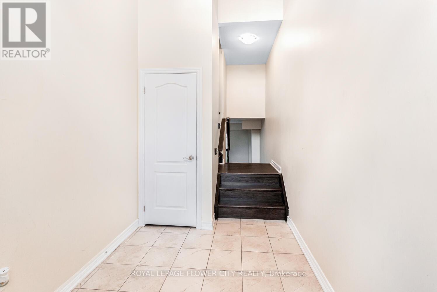 Property at 43 - 470 LINDEN DRIVE image 4