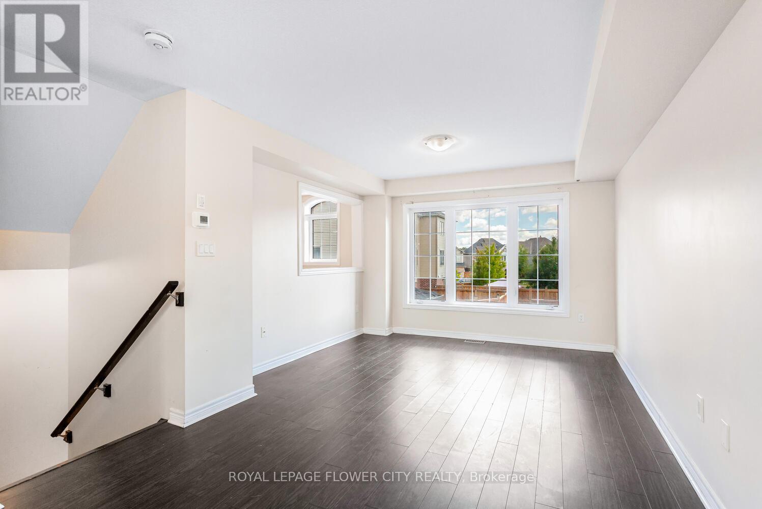 Property at 43 - 470 LINDEN DRIVE image 5