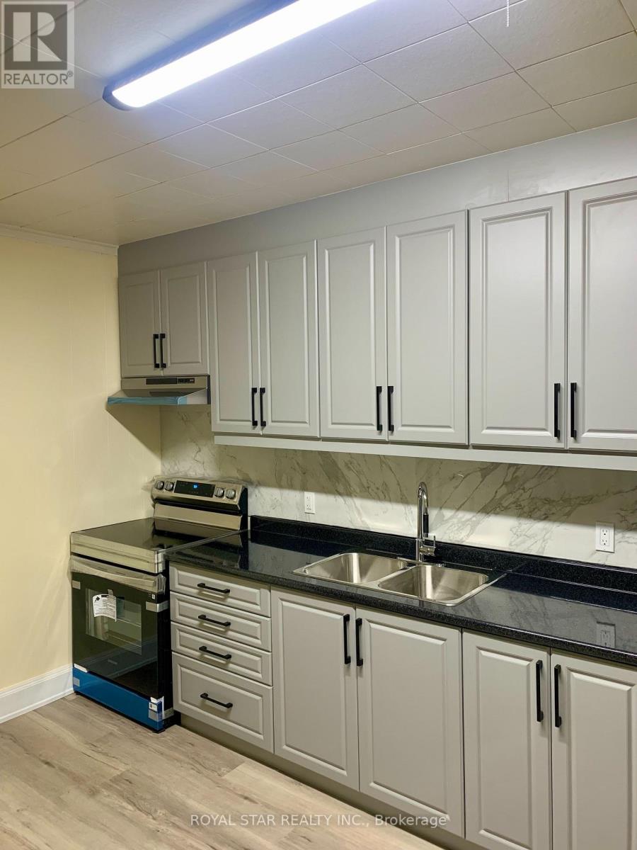 1280 4th Avenue E, Owen Sound, Ontario  N4K 2P6 - Photo 7 - X12366535
