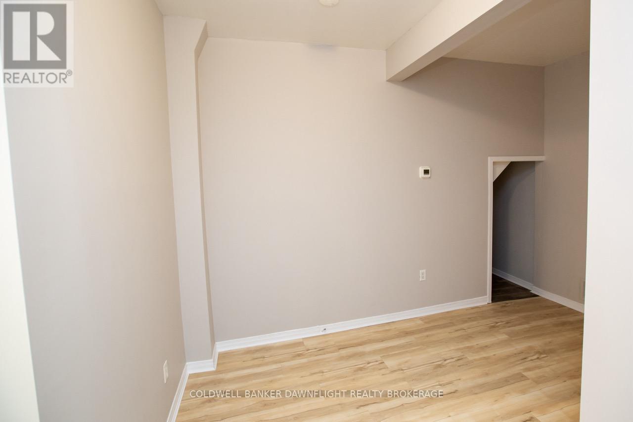 458 Adelaide Street N, London East, Ontario  N6B 3H9 - Photo 15 - X12368527