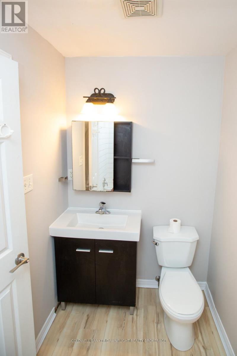 458 Adelaide Street N, London East, Ontario  N6B 3H9 - Photo 18 - X12368527