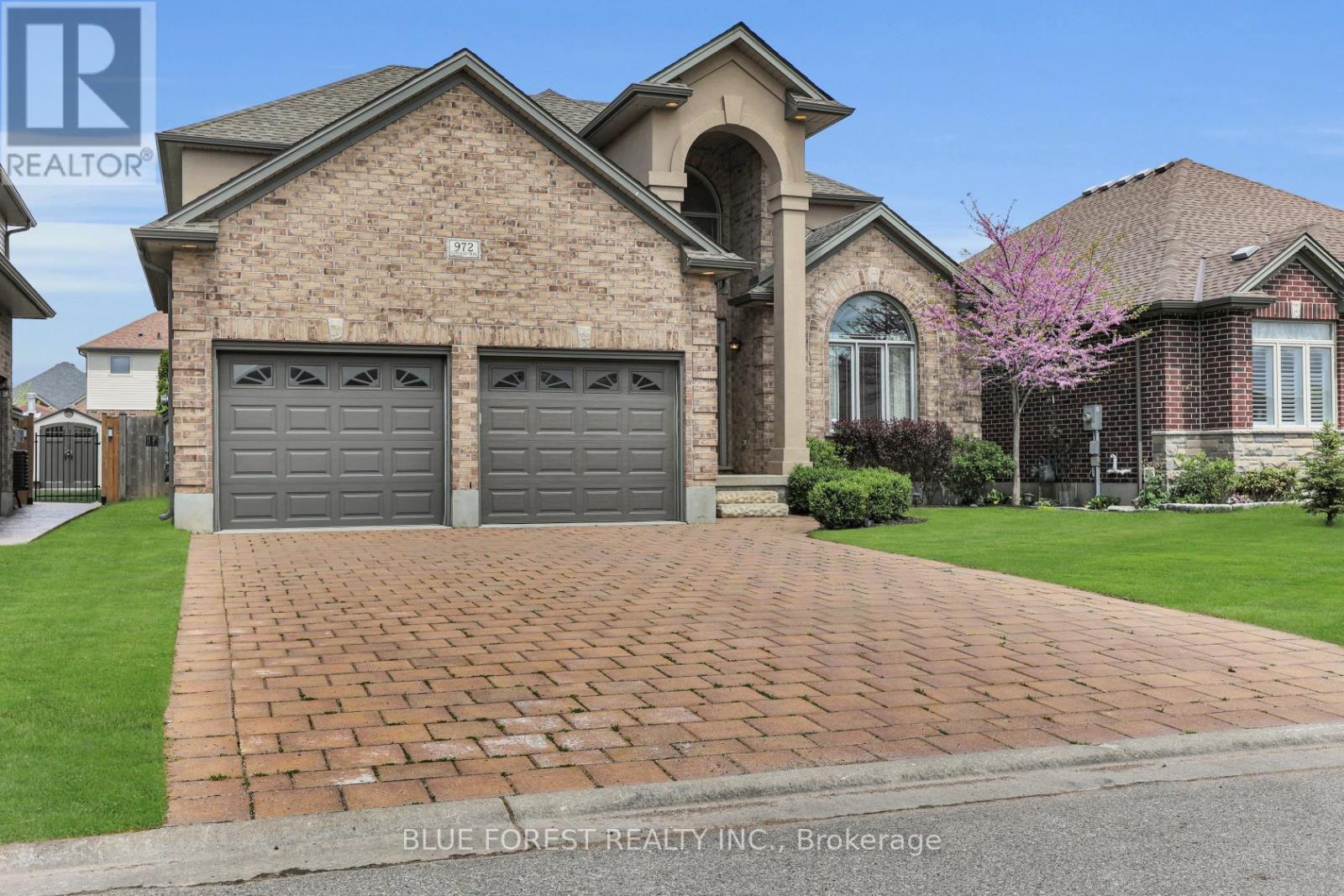 972 Gleneagle Trail, London North, Ontario  N6G 0K7 - Photo 2 - X12368548