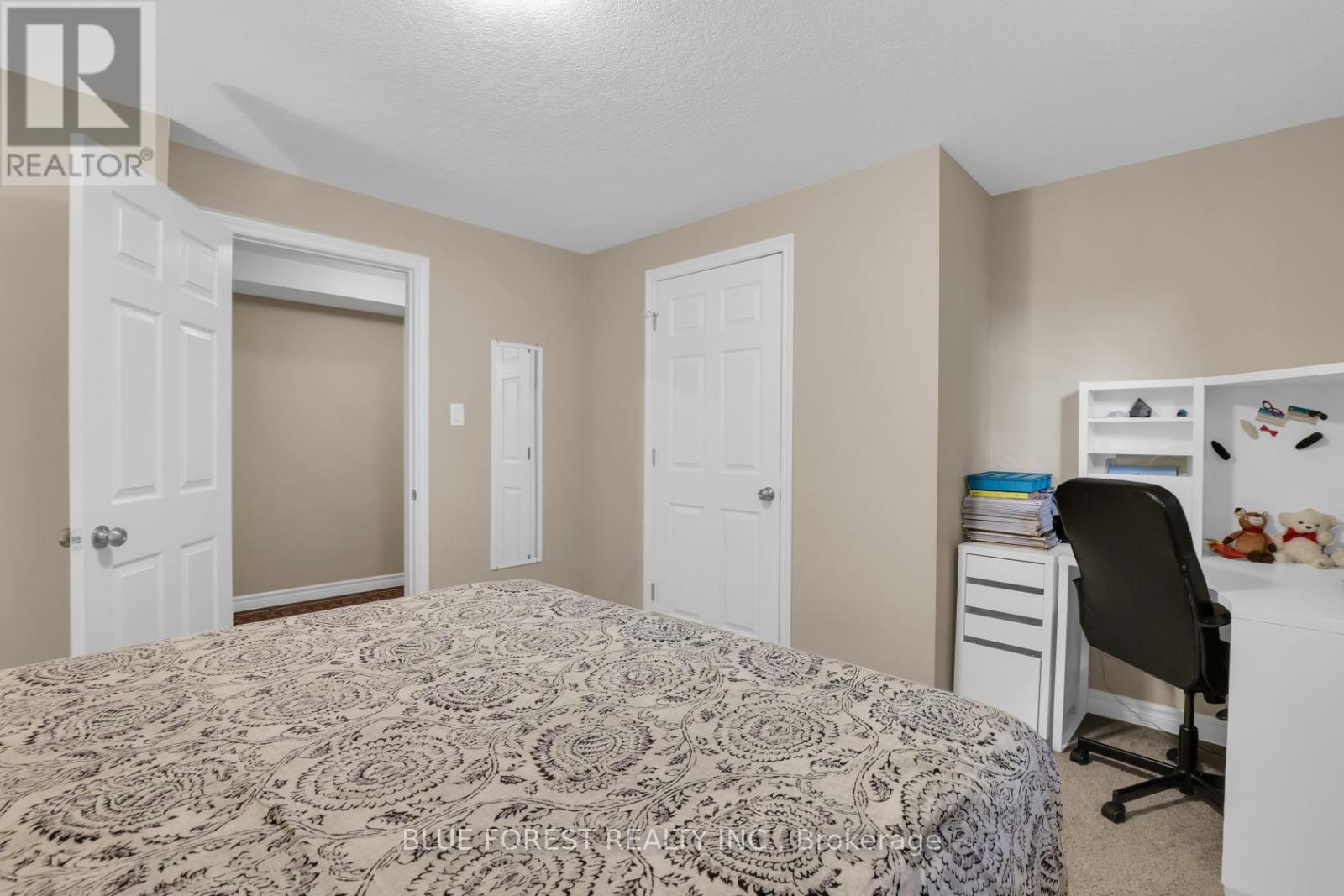 972 Gleneagle Trail, London North, Ontario  N6G 0K7 - Photo 30 - X12368548