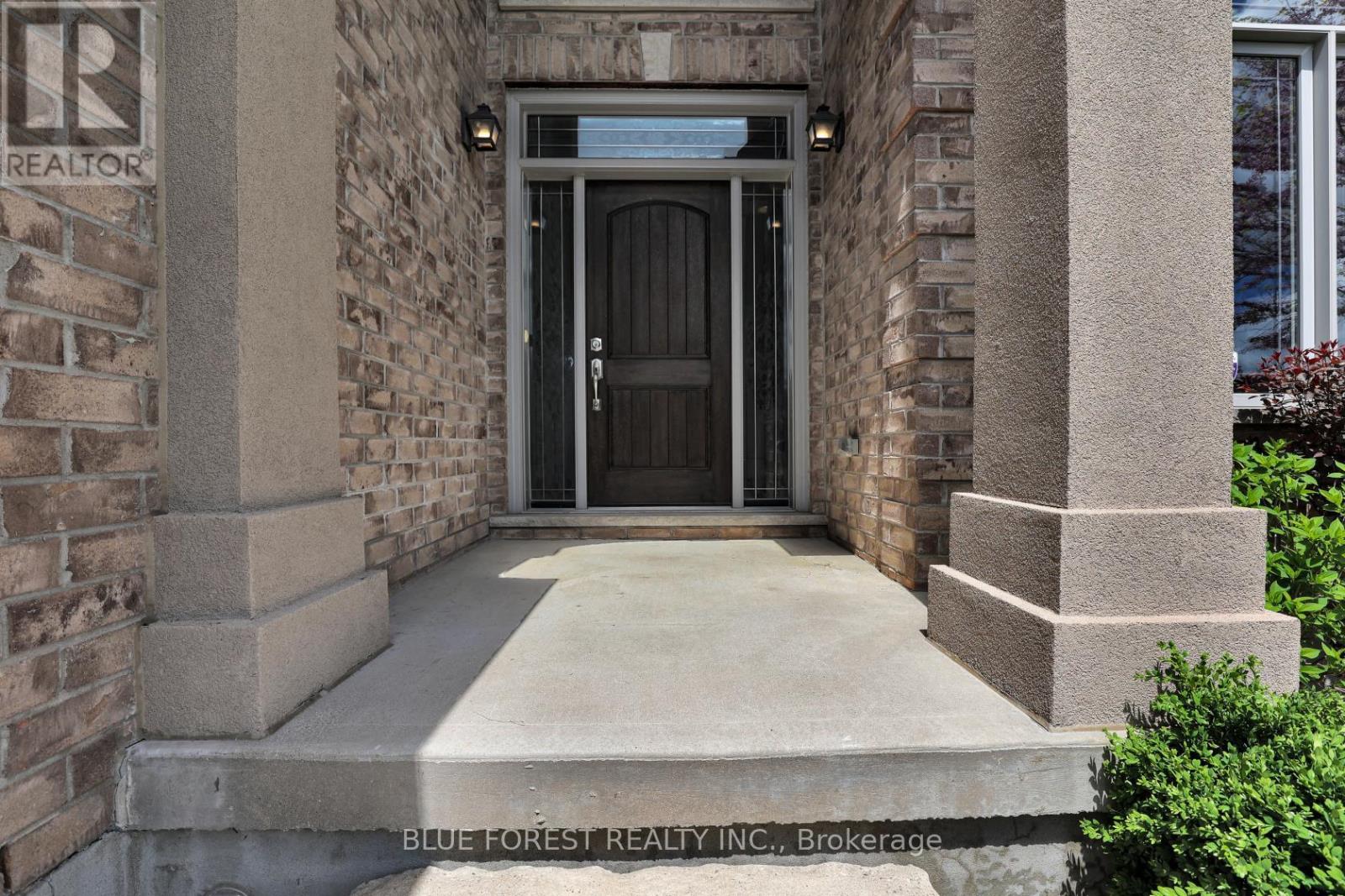 972 Gleneagle Trail, London North, Ontario  N6G 0K7 - Photo 4 - X12368548