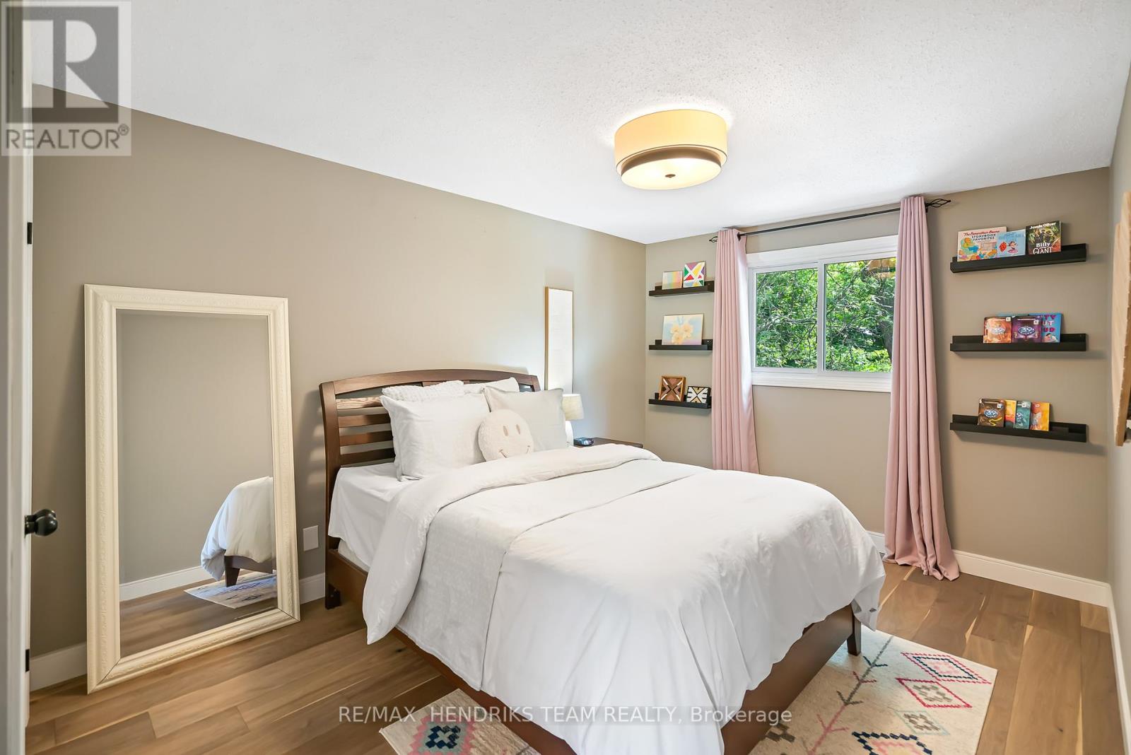 21 Farmington Drive, St. Catharines, Ontario  L2S 3G1 - Photo 22 - X12268543