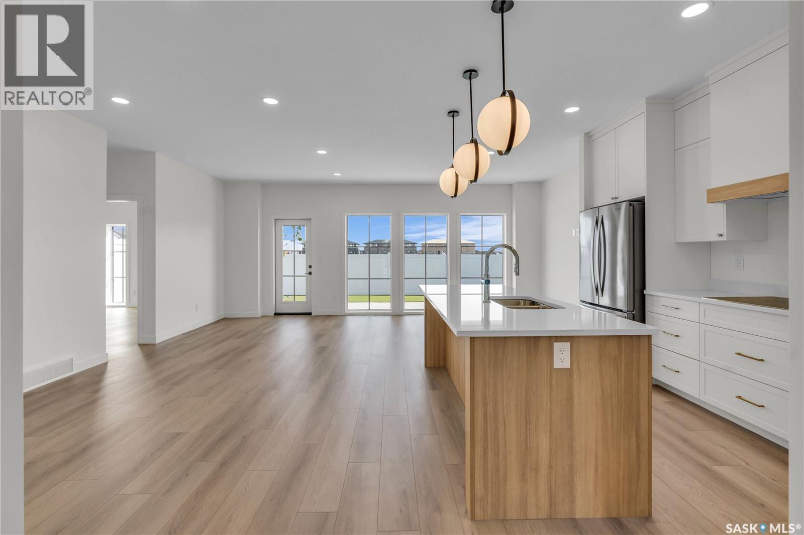 20 720 Brighton Boulevard, Saskatoon, Saskatchewan S7V 1X1 - Photo 2 - SK998758