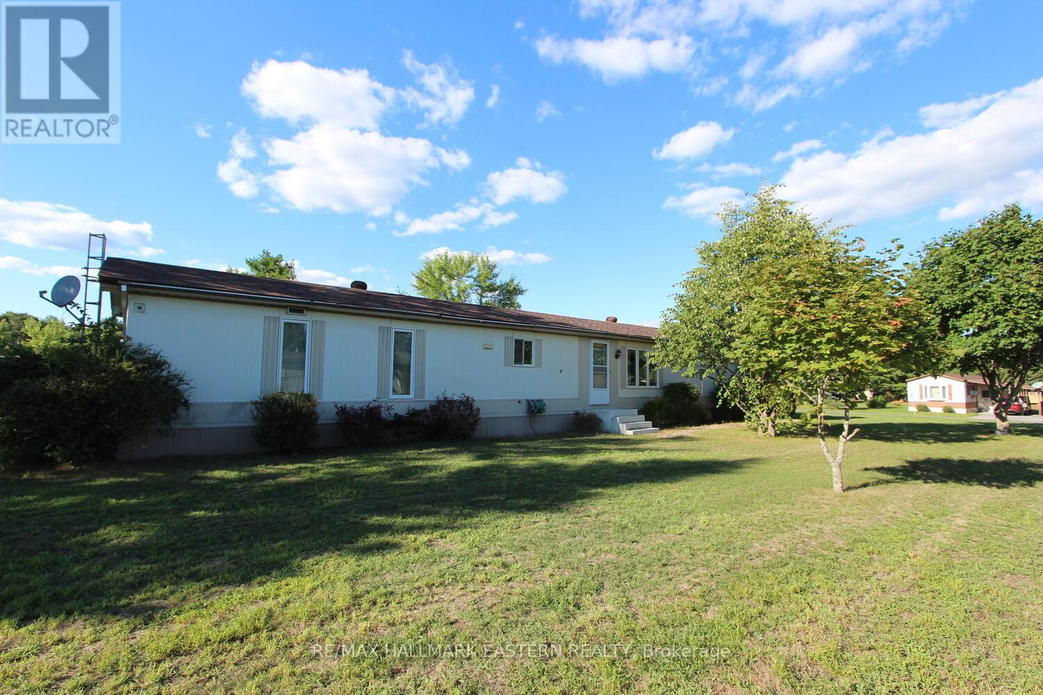 30 Lake Street, Havelock-Belmont-Methuen, Ontario  K0L 1Z0 - Photo 7 - X12368535