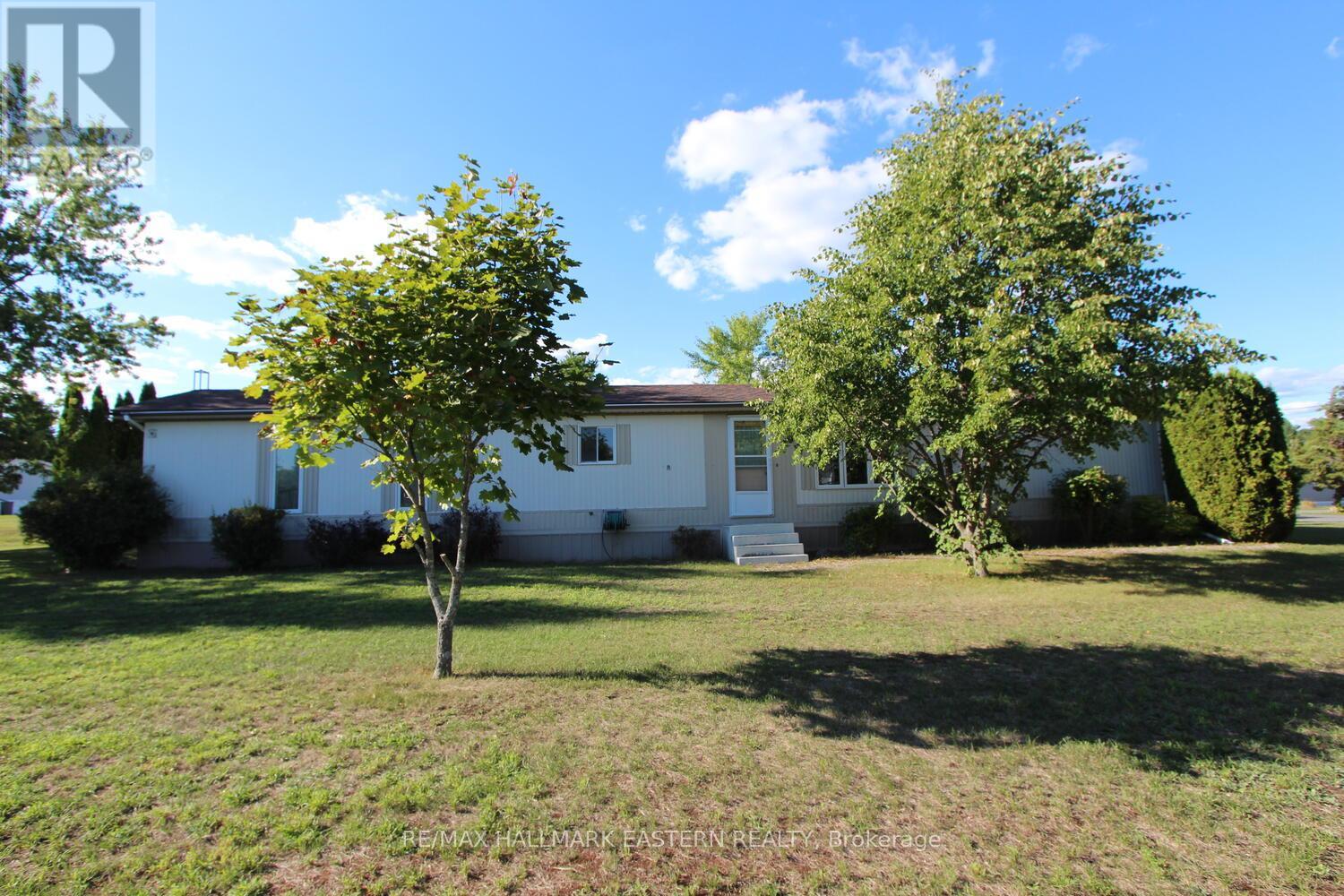 30 Lake Street, Havelock-Belmont-Methuen, Ontario  K0L 1Z0 - Photo 8 - X12368535