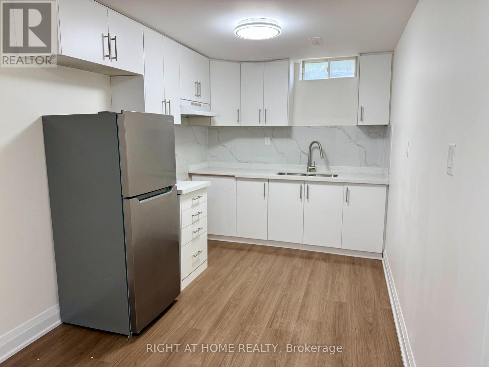 32 Hocken Court, Brampton (Sandringham-Wellington), Ontario  L6R 2T7 - Photo 25 - W12368445