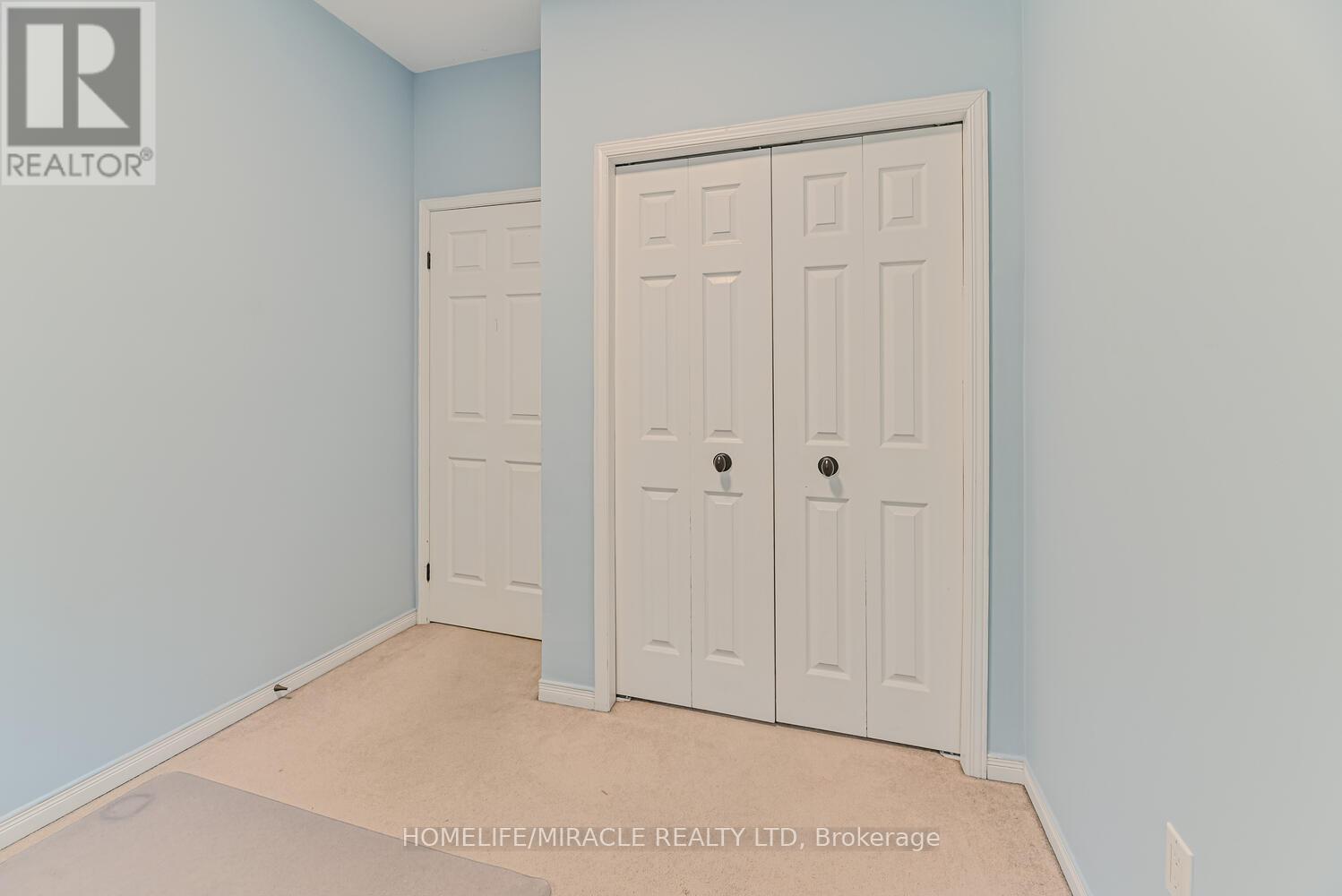 E-31 - 110 Activa Avenue, Kitchener, Ontario  N2E 4K4 - Photo 18 - X12368436