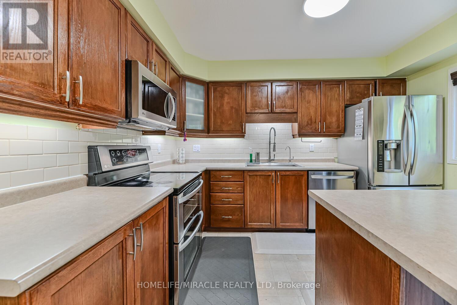 E-31 - 110 Activa Avenue, Kitchener, Ontario  N2E 4K4 - Photo 36 - X12368436