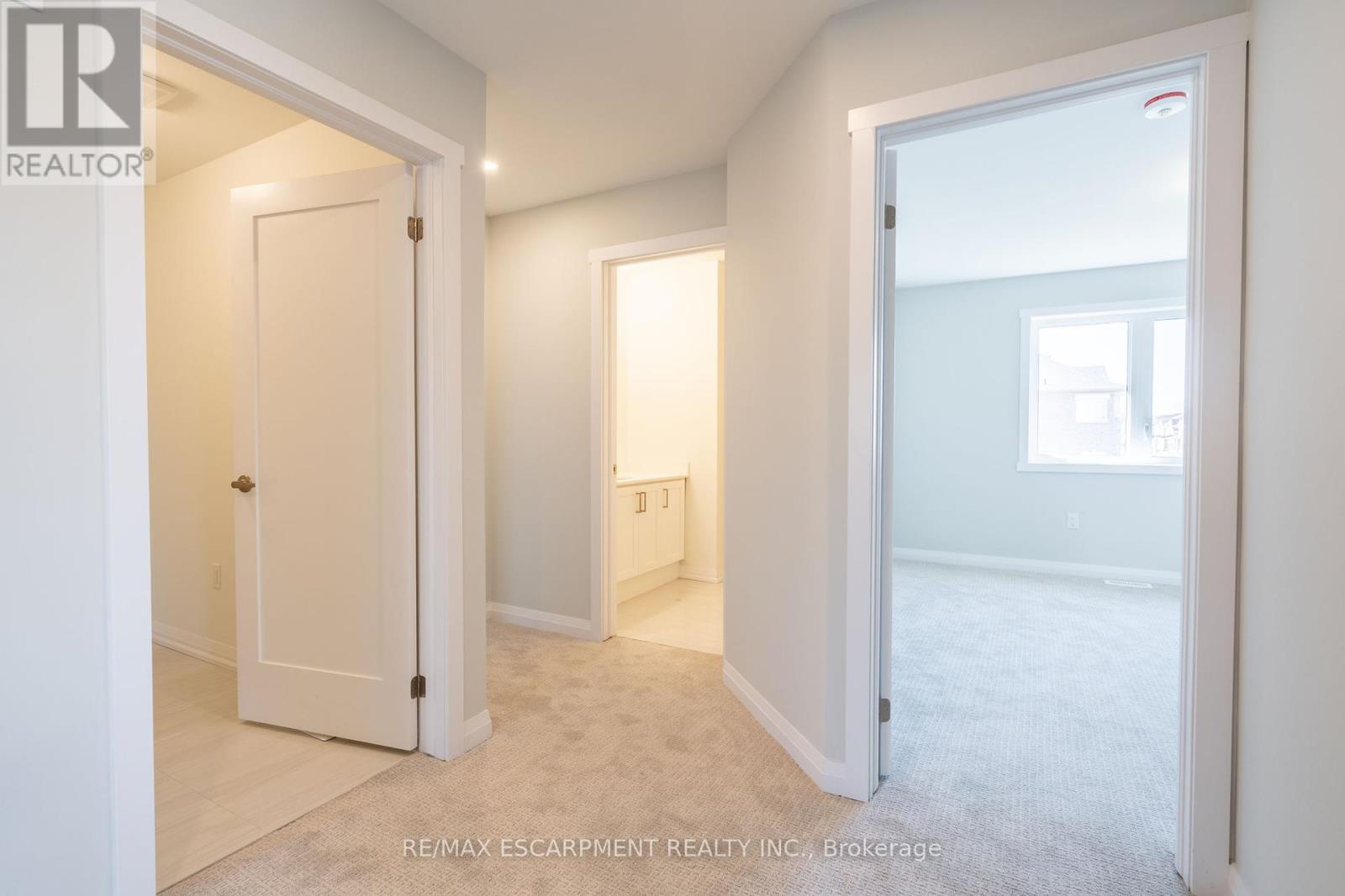 239 Lormont Boulevard, Hamilton, Ontario  L8J 0K2 - Photo 21 - X12368443