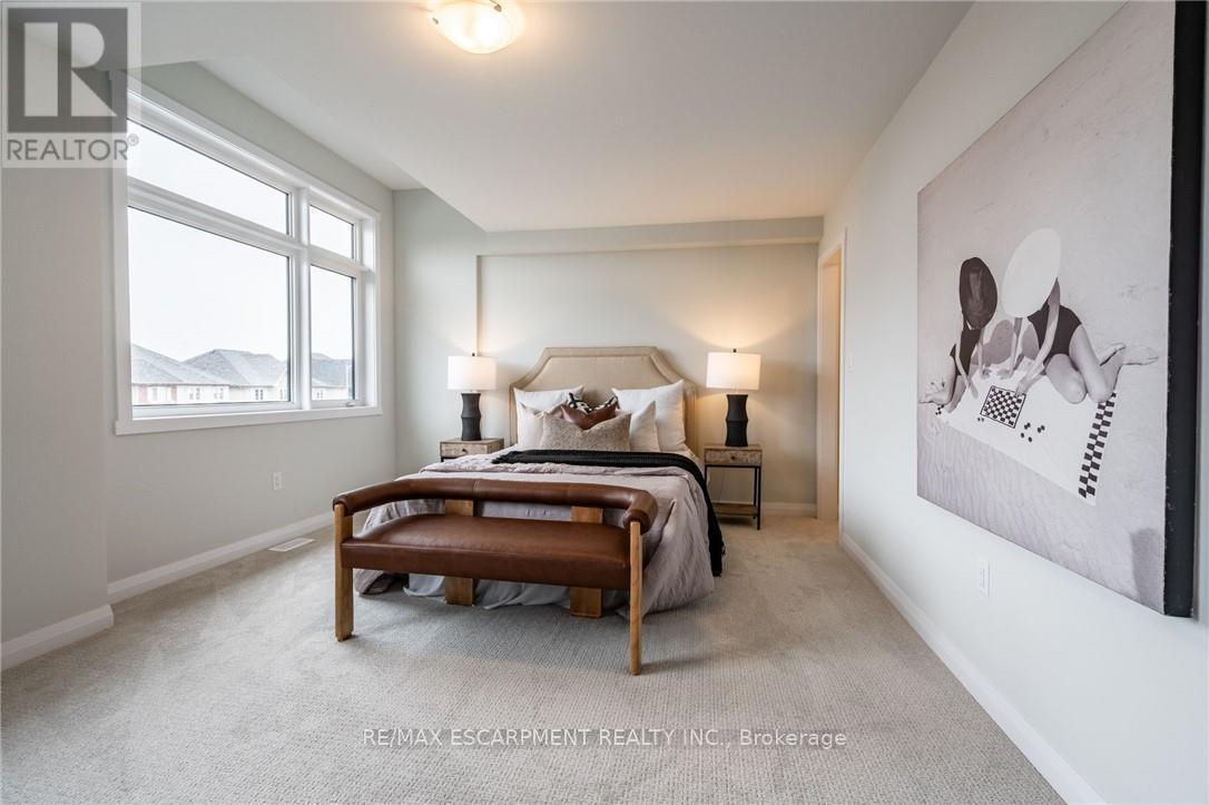 239 Lormont Boulevard, Hamilton, Ontario  L8J 0K2 - Photo 25 - X12368443