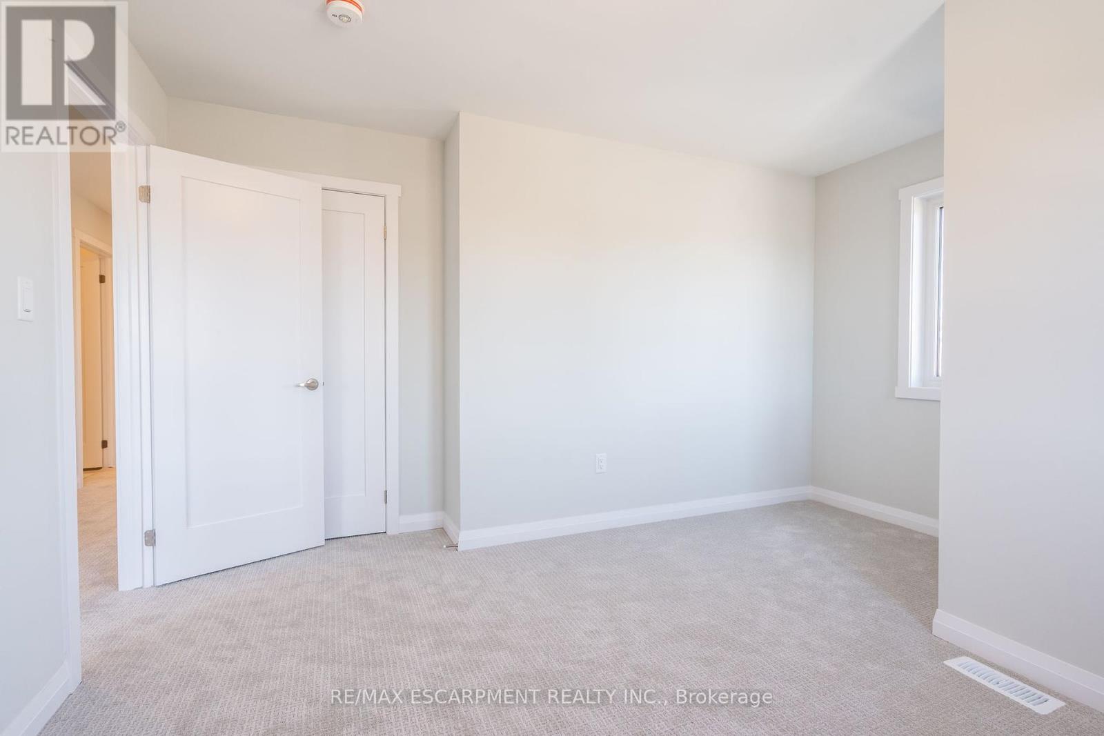 239 Lormont Boulevard, Hamilton, Ontario  L8J 0K2 - Photo 34 - X12368443