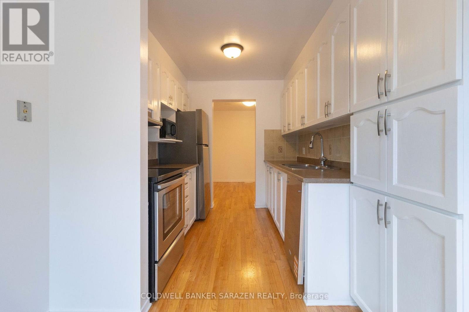98 Grassy Plains Drive, Ottawa, Ontario  K2M 2N3 - Photo 14 - X12367948