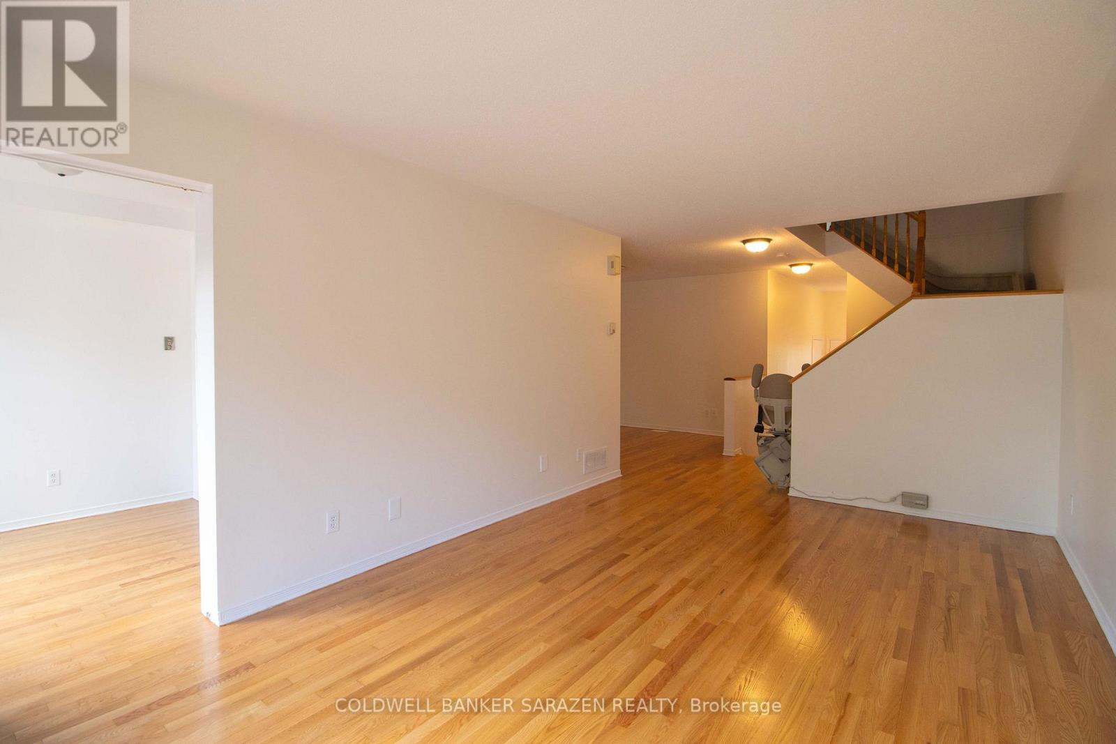 98 Grassy Plains Drive, Ottawa, Ontario  K2M 2N3 - Photo 10 - X12367948