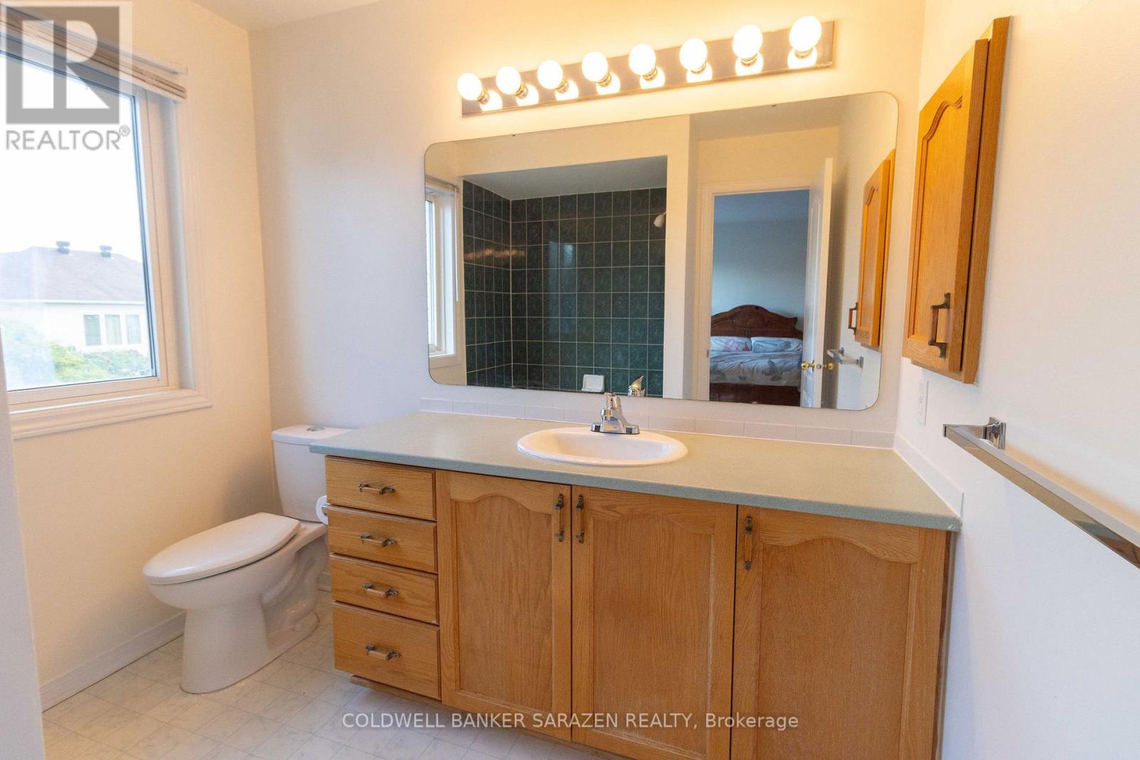 98 Grassy Plains Drive, Ottawa, Ontario  K2M 2N3 - Photo 32 - X12367948