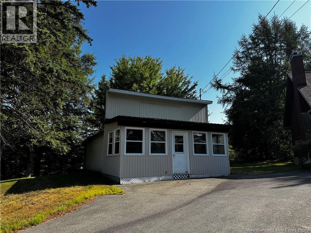 701 Victoria Street, Edmundston, New Brunswick  E3V 3T3 - Photo 15 - NB124863