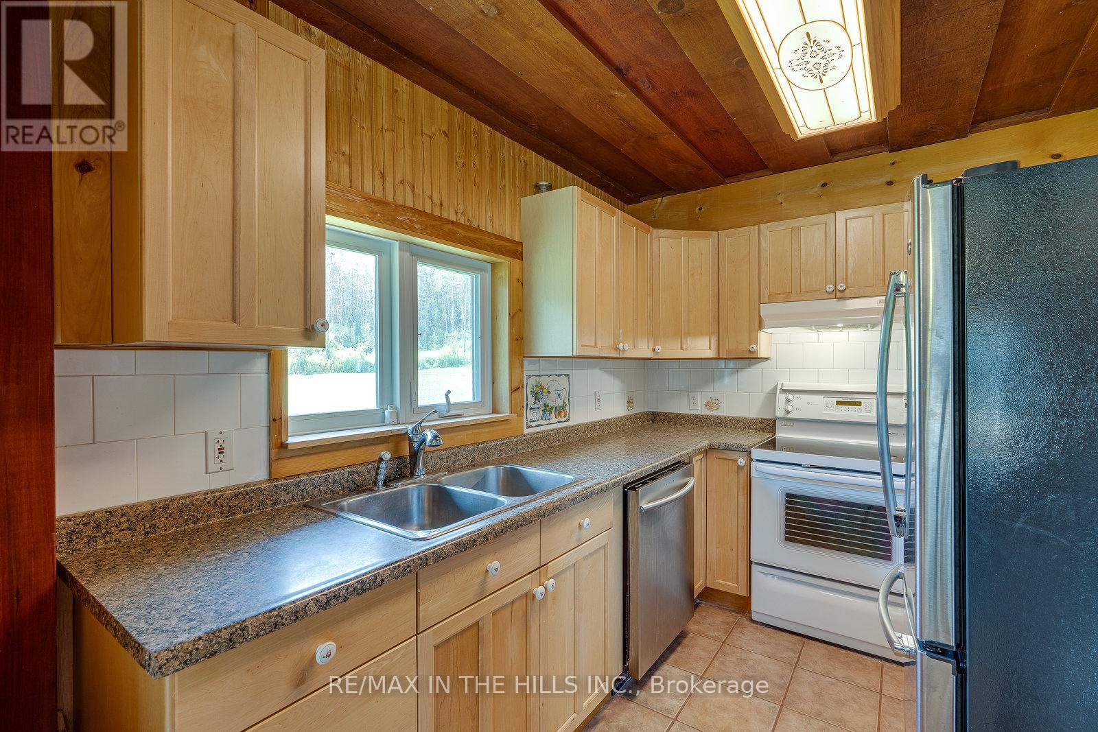 6 Shell Crescent, Mono, Ontario  L9W 6Y2 - Photo 12 - X12332638