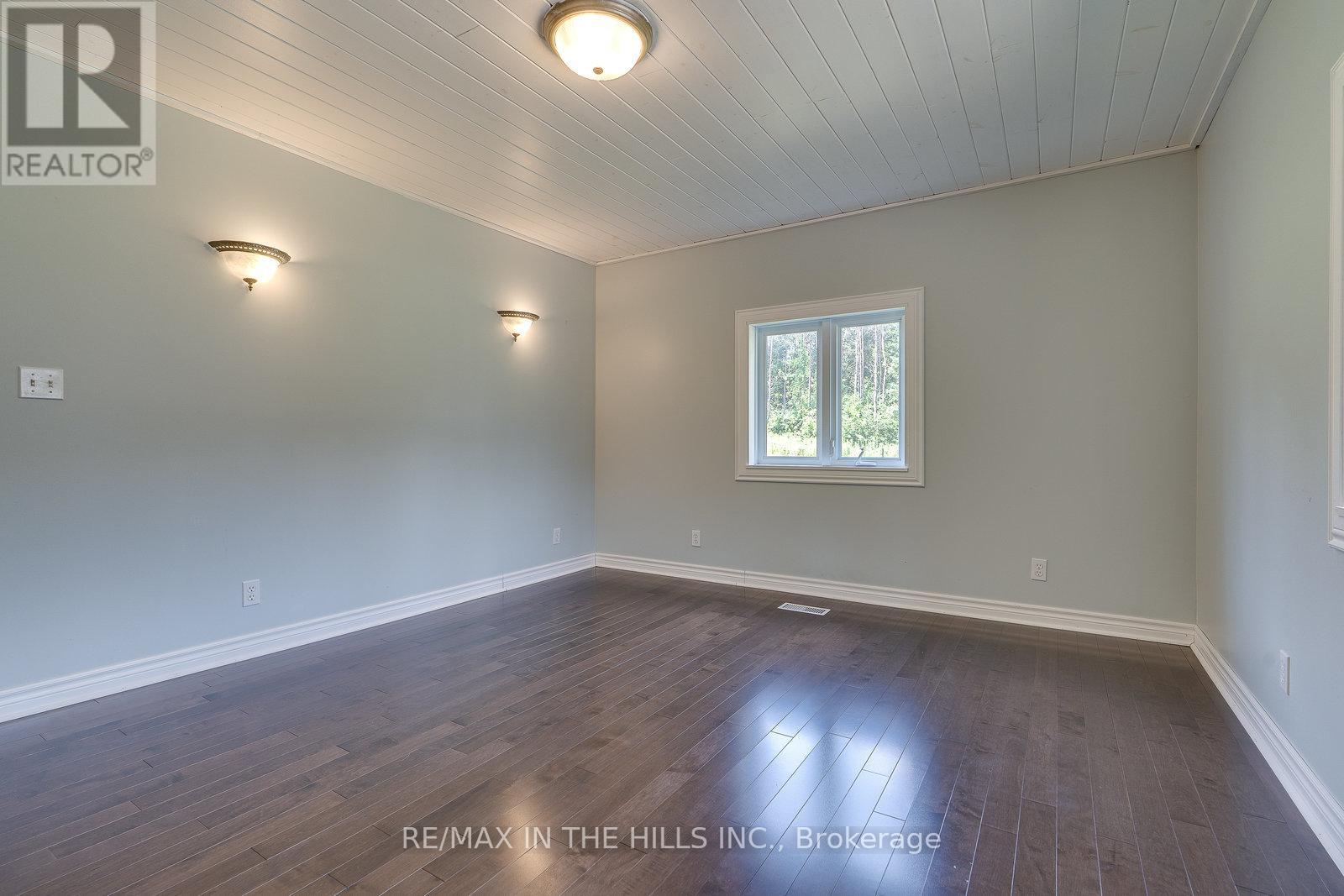 6 Shell Crescent, Mono, Ontario  L9W 6Y2 - Photo 16 - X12332638