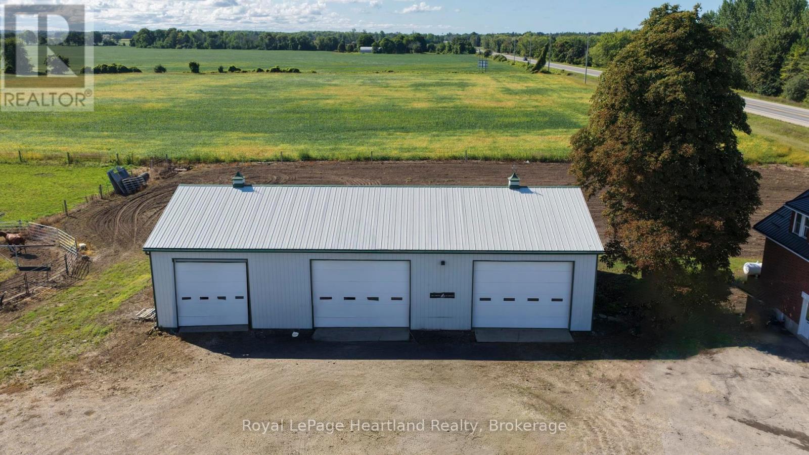 82376 Bluewater Highway, Ashfield-Colborne-Wawanosh, Ontario  N7A 3Y3 - Photo 41 - X12368613