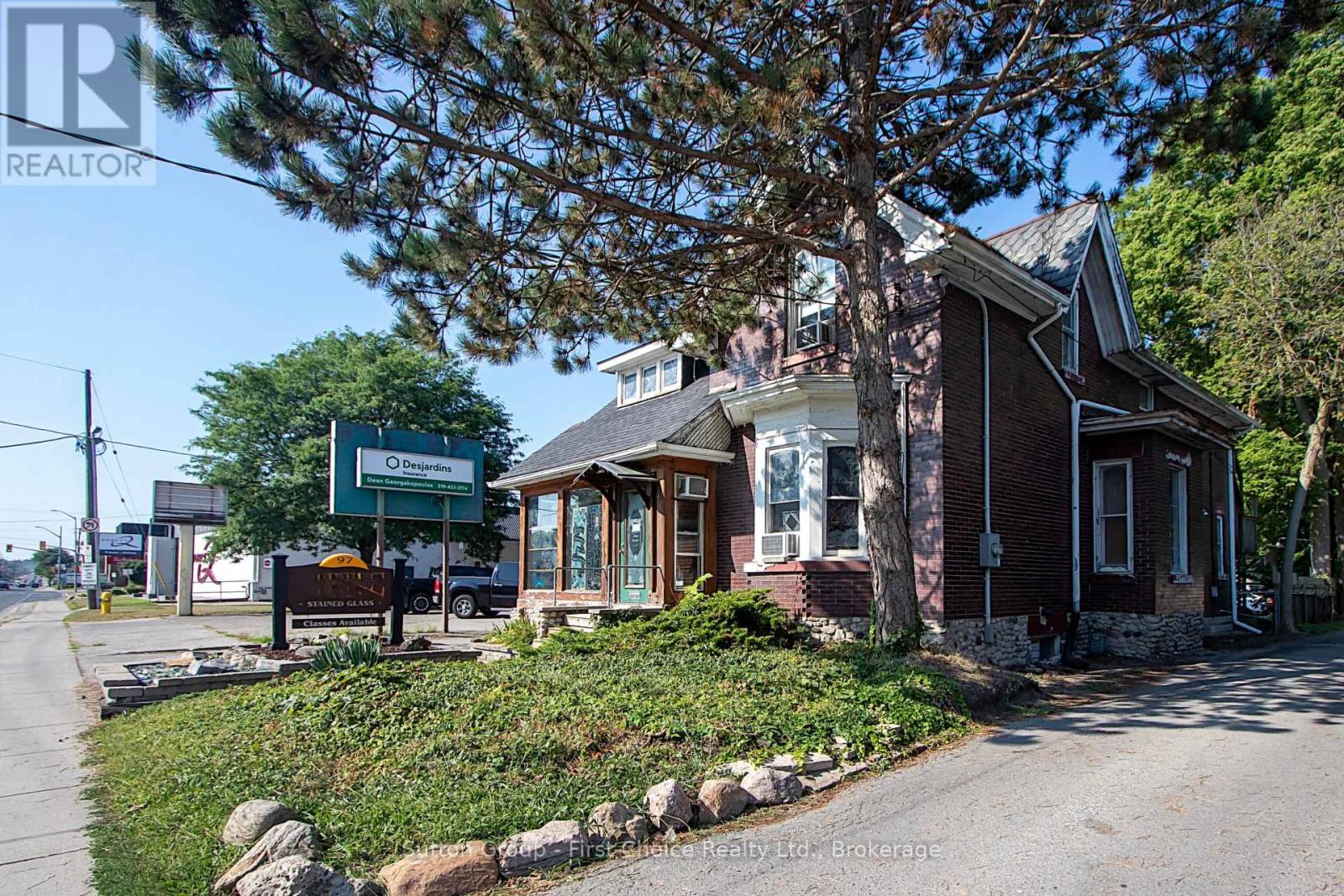 97 Wharncliffe Road S, London South, Ontario  N6J 2K2 - Photo 4 - X12368622