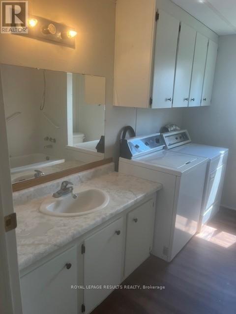 32 Pineview Avenue, Malahide, Ontario  N0L 2J0 - Photo 16 - X12368604
