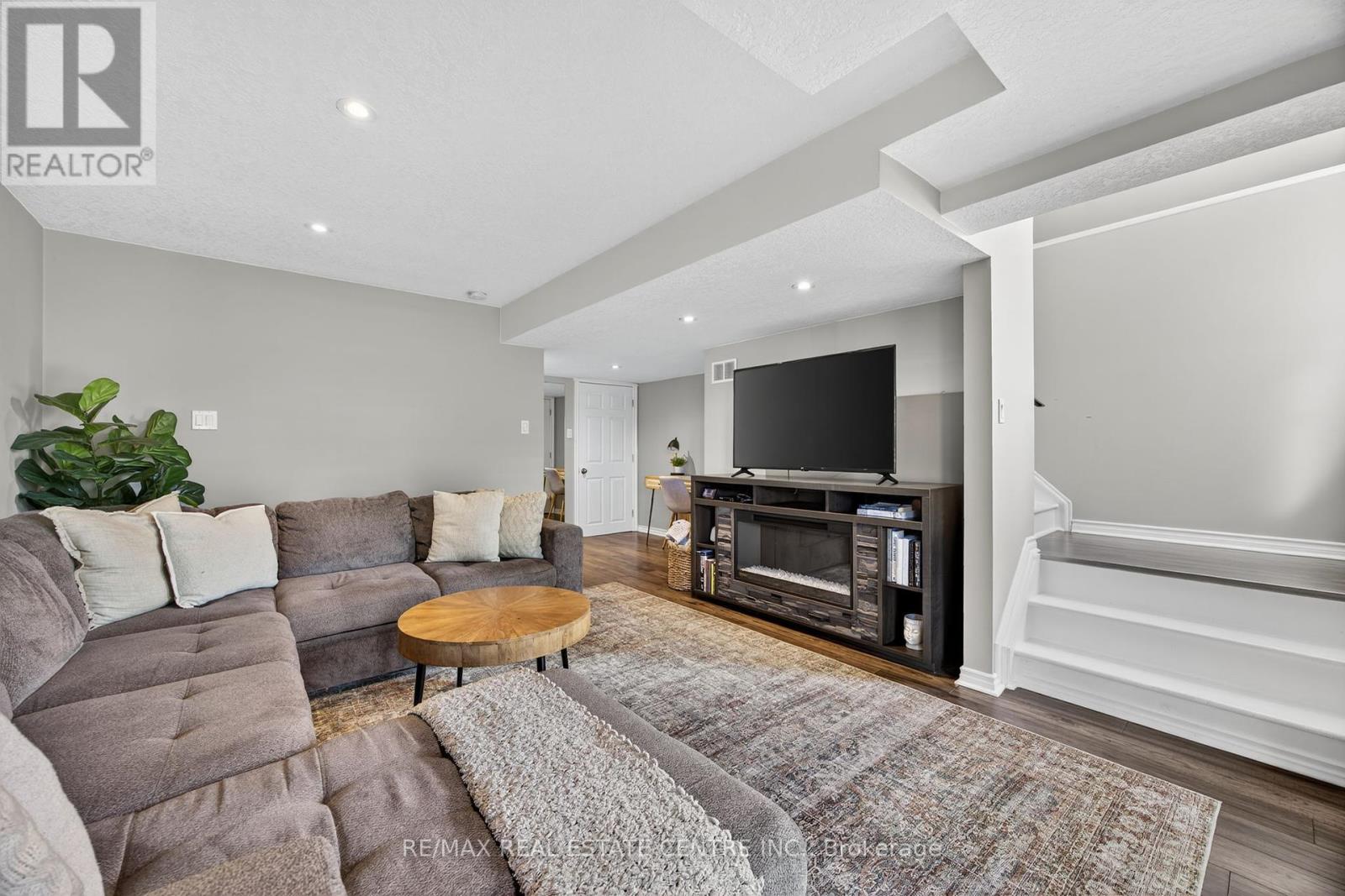 80 Preston Drive, Orangeville, Ontario  L9W 0C7 - Photo 27 - W12368457