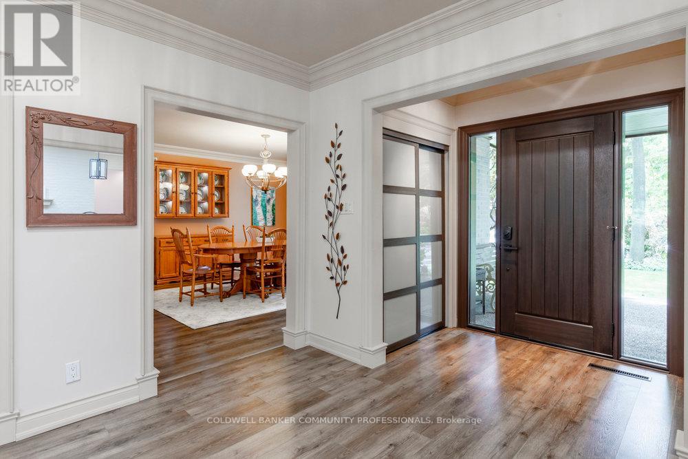 50 Braemar Place, Hamilton, Ontario  L9C 1E2 - Photo 11 - X12368494