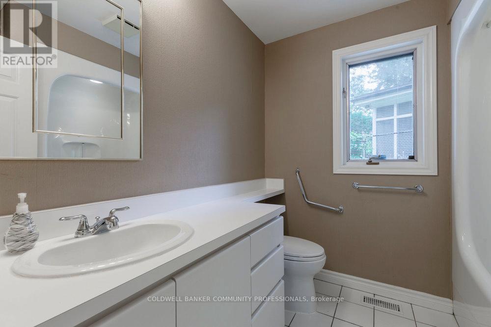 50 Braemar Place, Hamilton, Ontario  L9C 1E2 - Photo 26 - X12368494