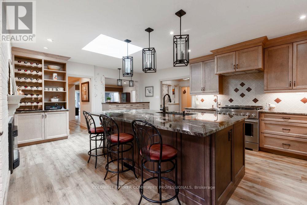 50 Braemar Place, Hamilton, Ontario  L9C 1E2 - Photo 6 - X12368494