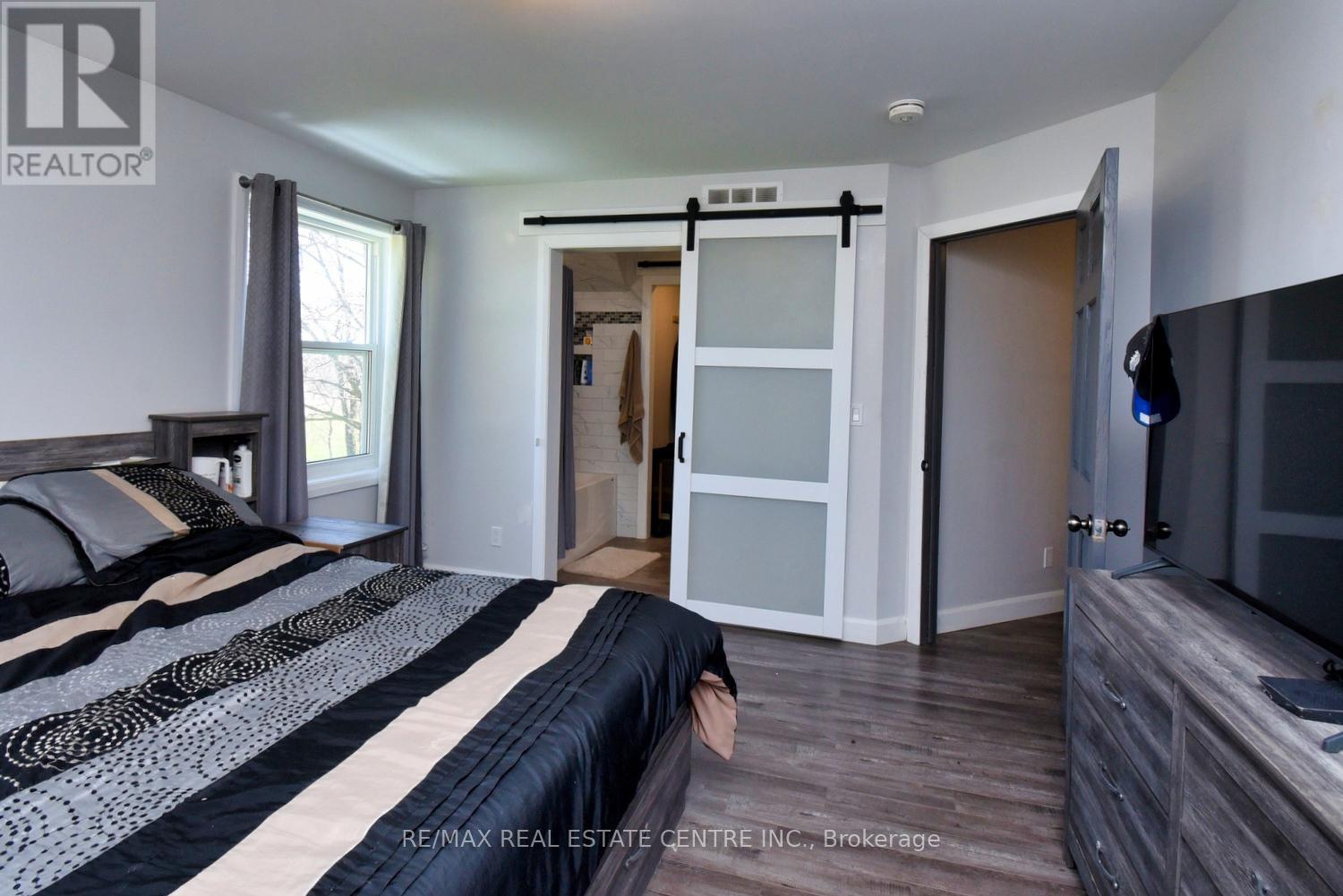 1364 Thompson Road E, Norfolk, Ontario  N0E 1Y0 - Photo 16 - X12368536