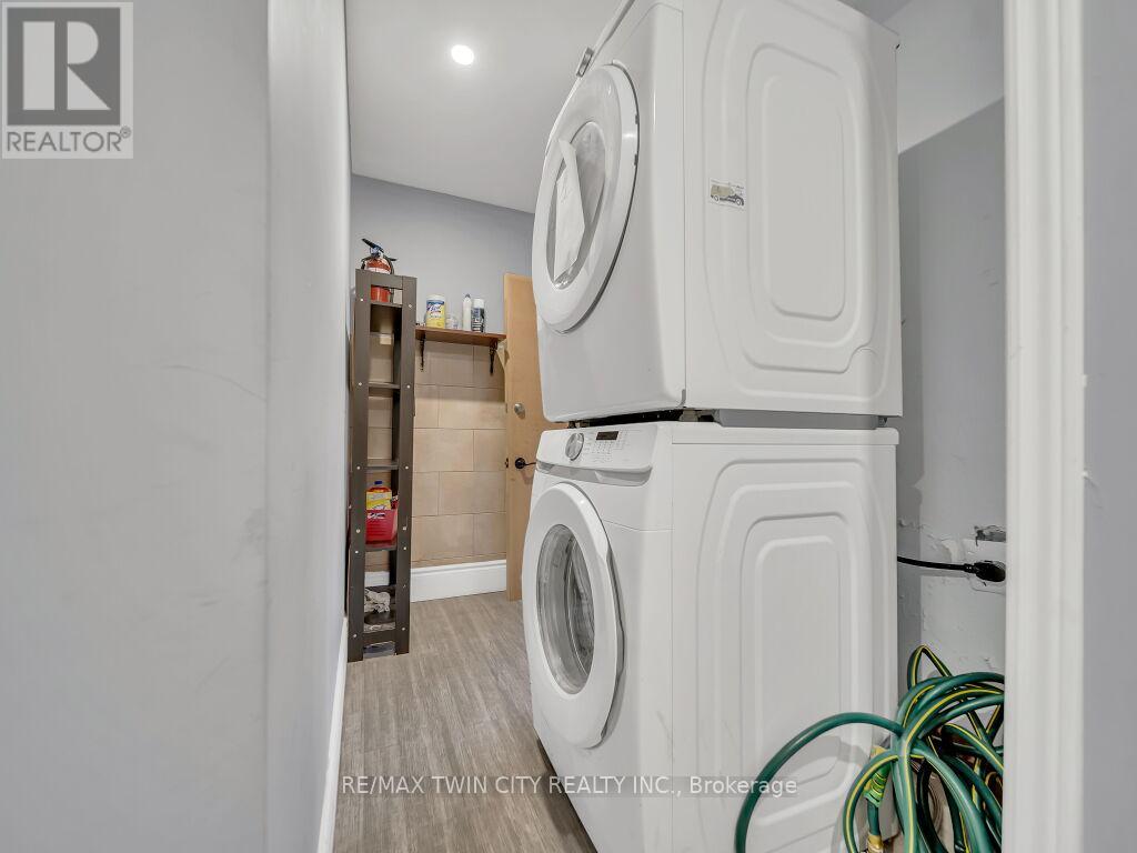 561 Queen Street S, Kitchener, Ontario  N2G 1W9 - Photo 17 - X12368542