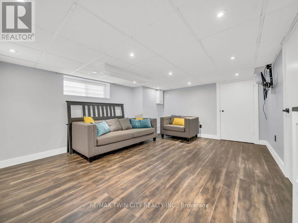 561 Queen Street S, Kitchener, Ontario  N2G 1W9 - Photo 20 - X12368542