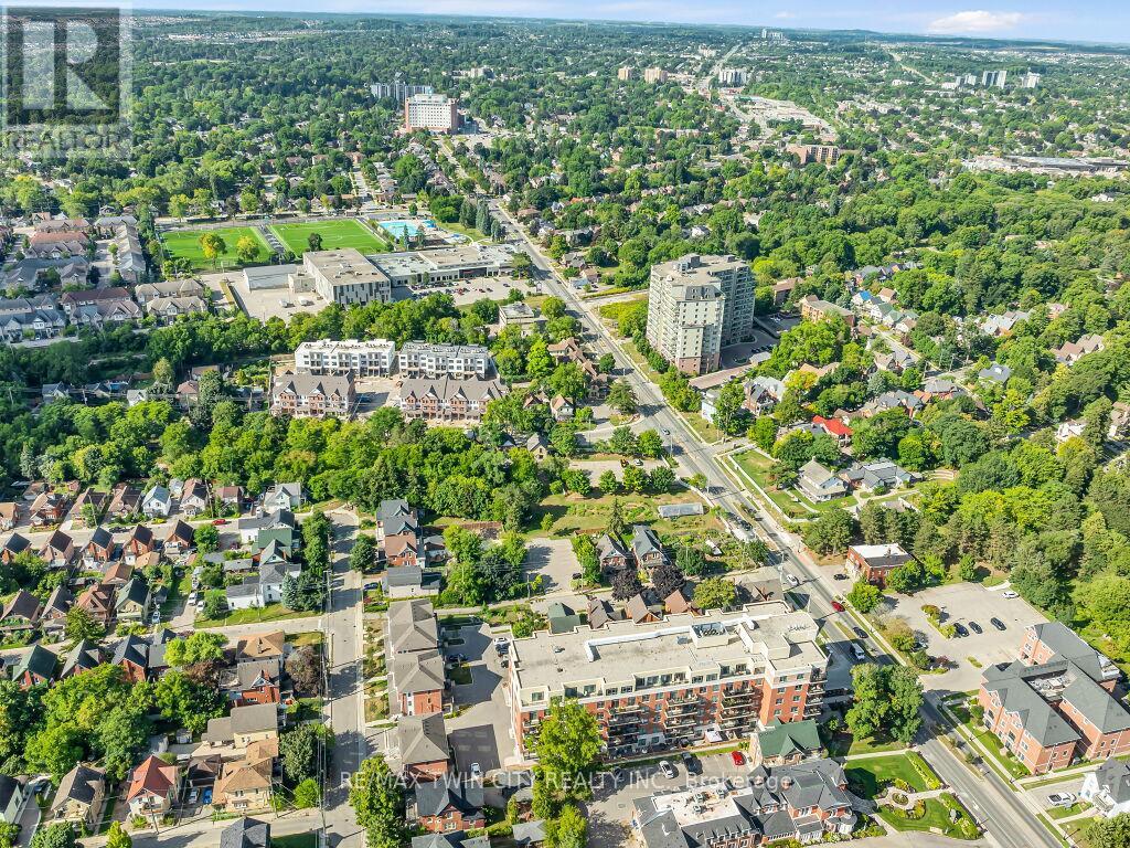 561 Queen Street S, Kitchener, Ontario  N2G 1W9 - Photo 30 - X12368542