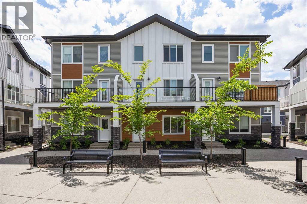 Property at 802, 335 Creekside Boulevard SW image 1