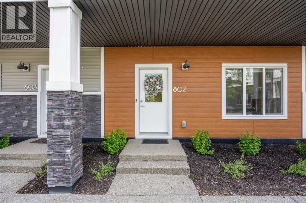 Property at 802, 335 Creekside Boulevard SW image 2