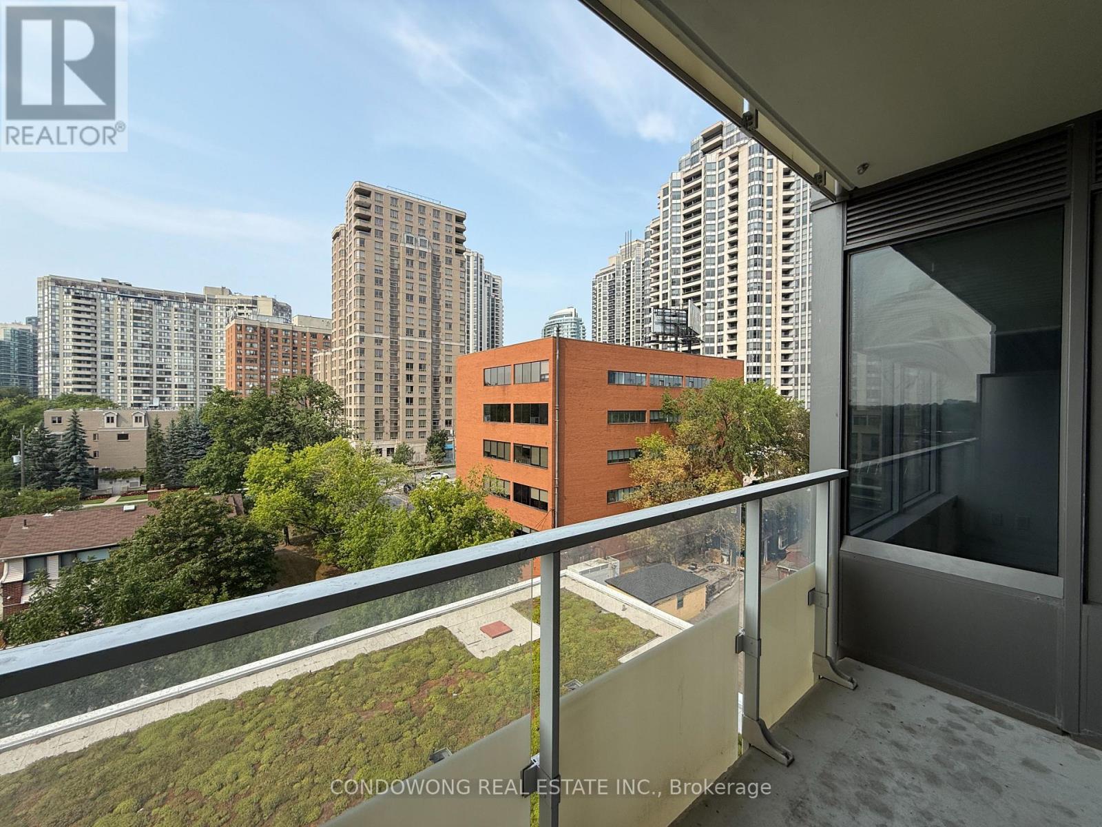 715 - 75 Canterbury Place, Toronto, Ontario  M2N 0L2 - Photo 16 - C12368583