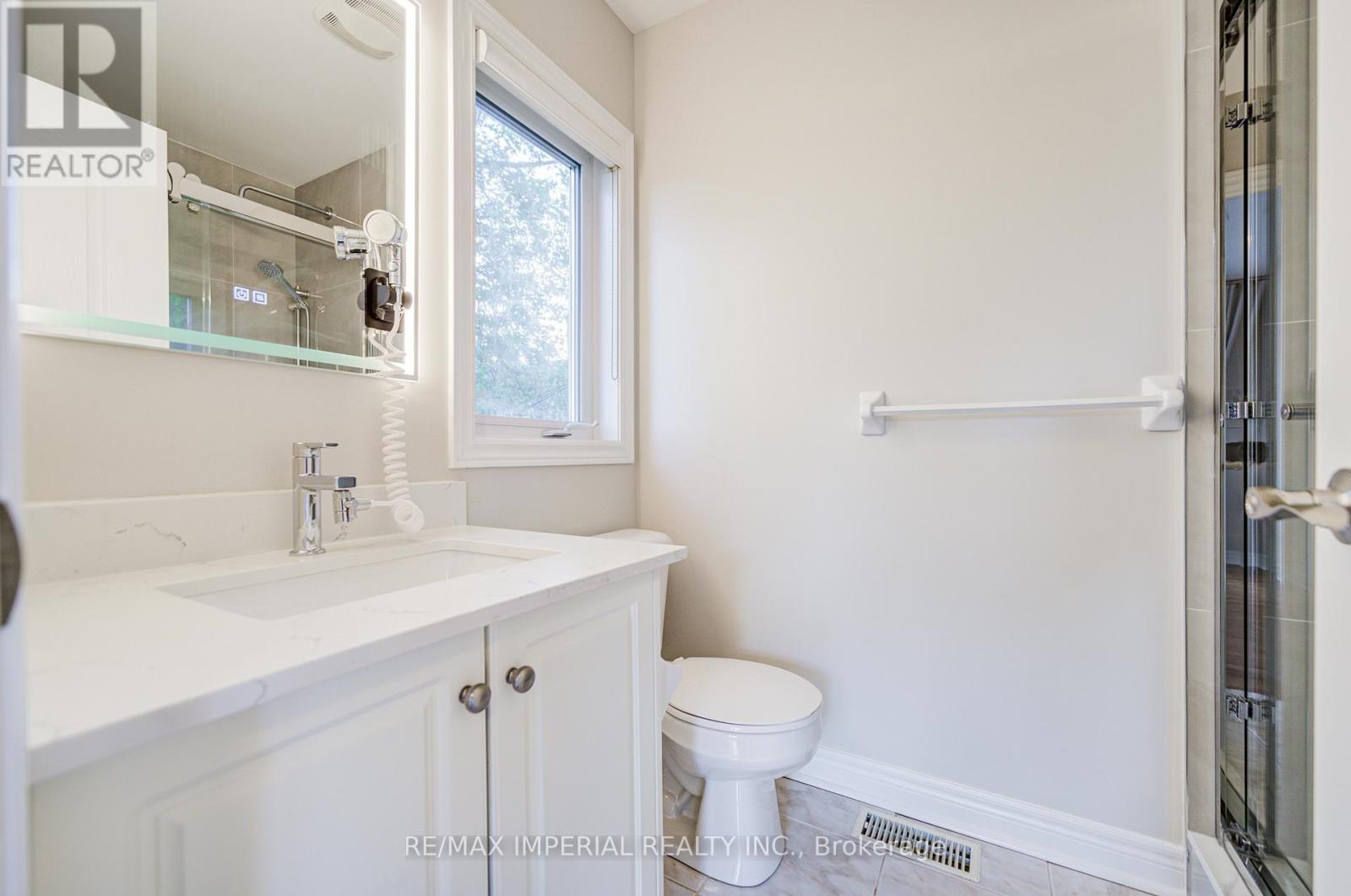 206 Hollywood Avenue, Toronto, Ontario  M2N 3K6 - Photo 42 - C12368608