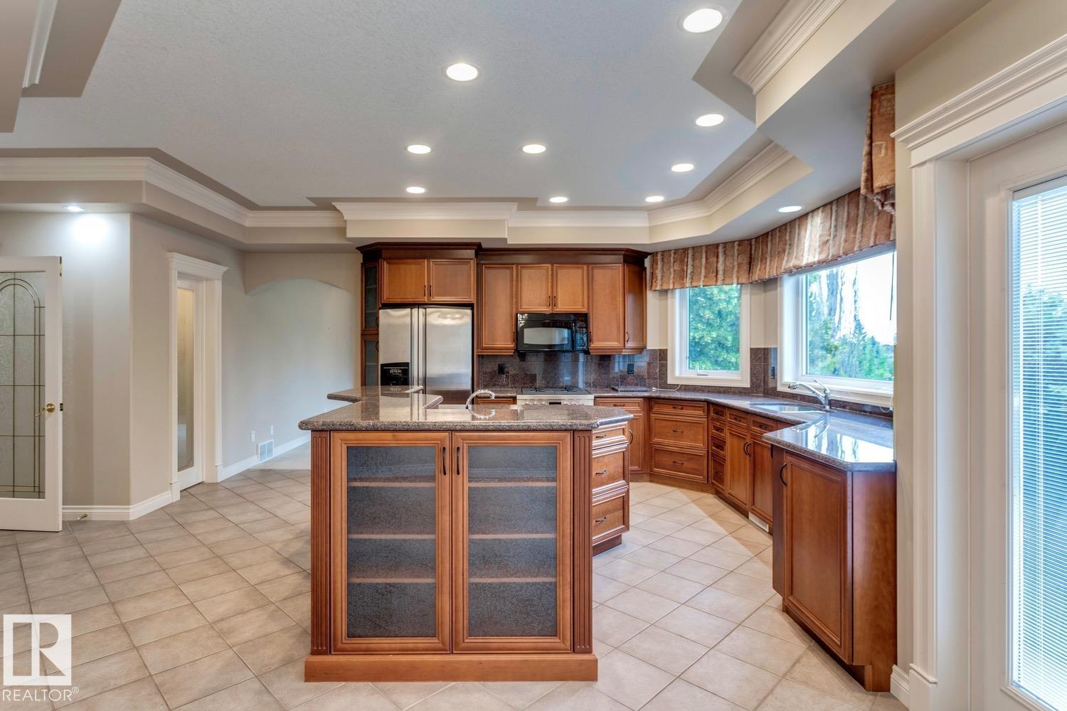 957 Hollingsworth Bn Nw, Edmonton, Alberta  T6R 3G8 - Photo 7 - E4449038