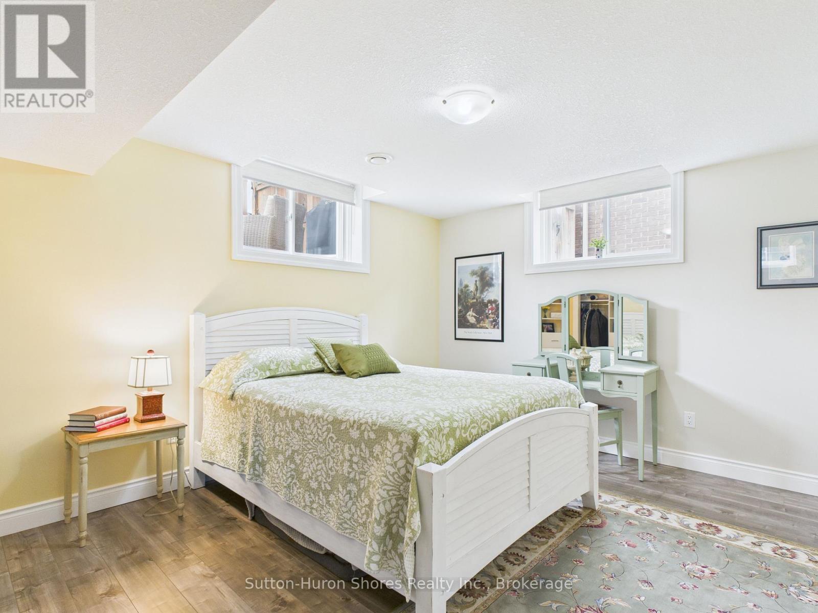 404 Devonshire Road, Saugeen Shores, Ontario  N0H 2C3 - Photo 36 - X12368718