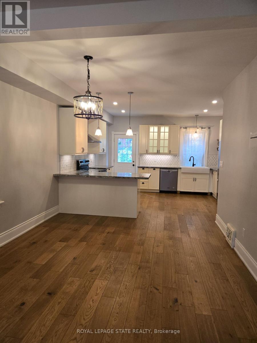 Property at 22 BURLINGTON STREET E image 2
